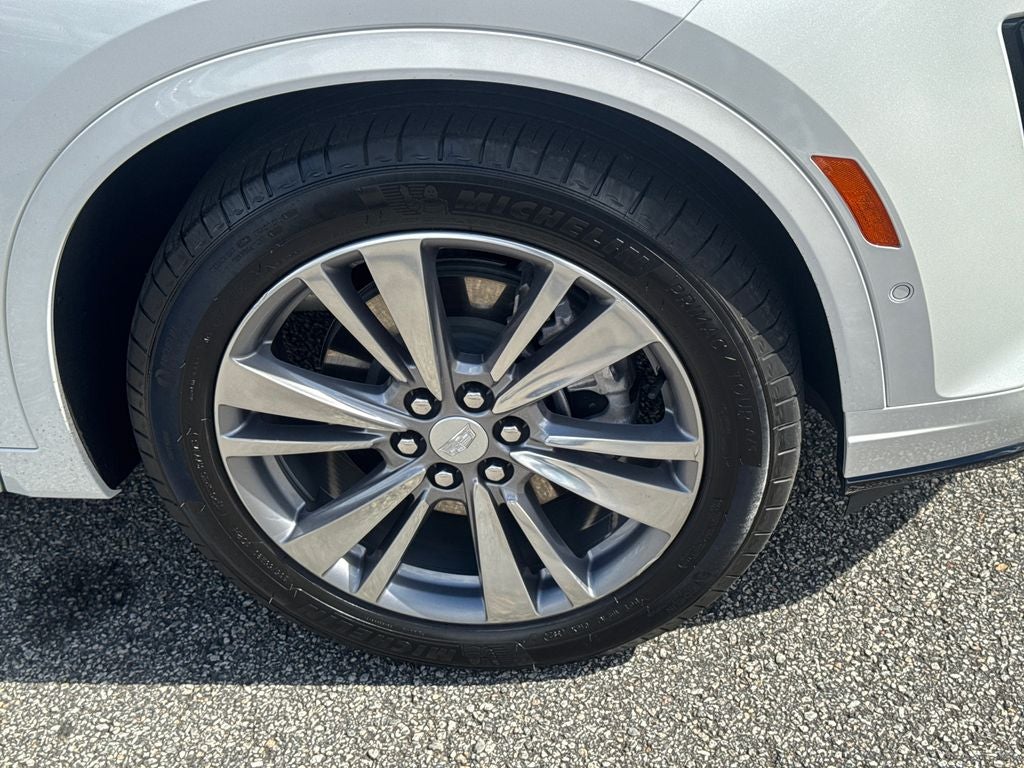 2025 Cadillac XT6 FWD Premium Luxury