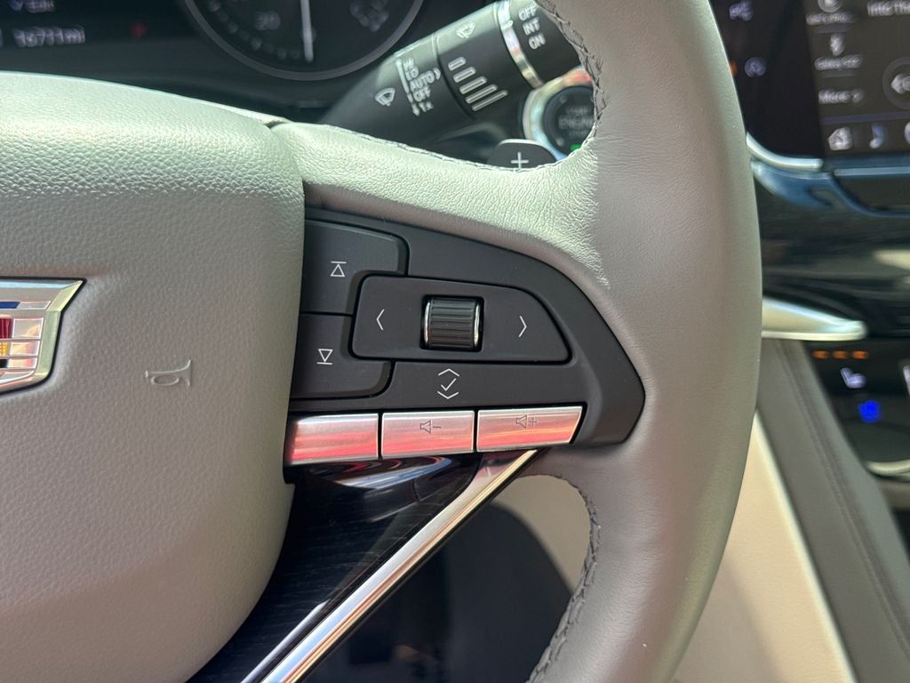 2025 Cadillac XT6 FWD Premium Luxury