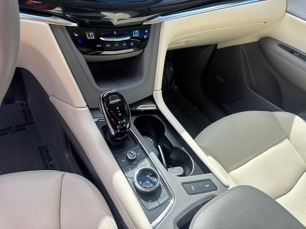 2025 Cadillac XT6 FWD Premium Luxury