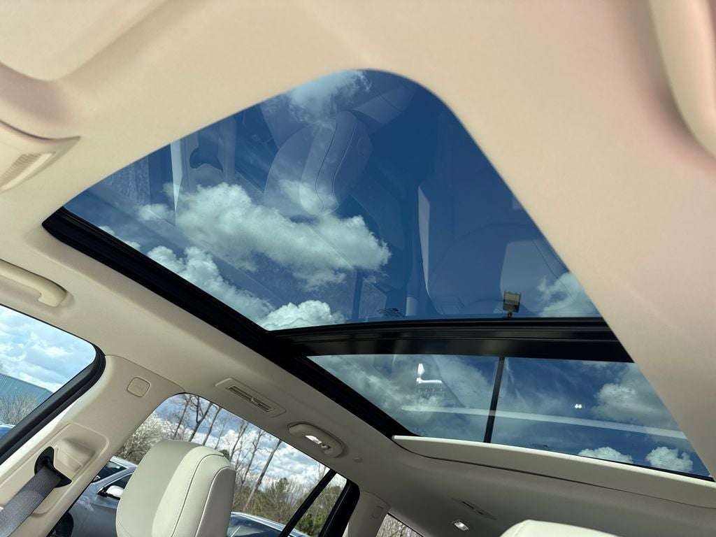 2025 Cadillac XT6 FWD Premium Luxury