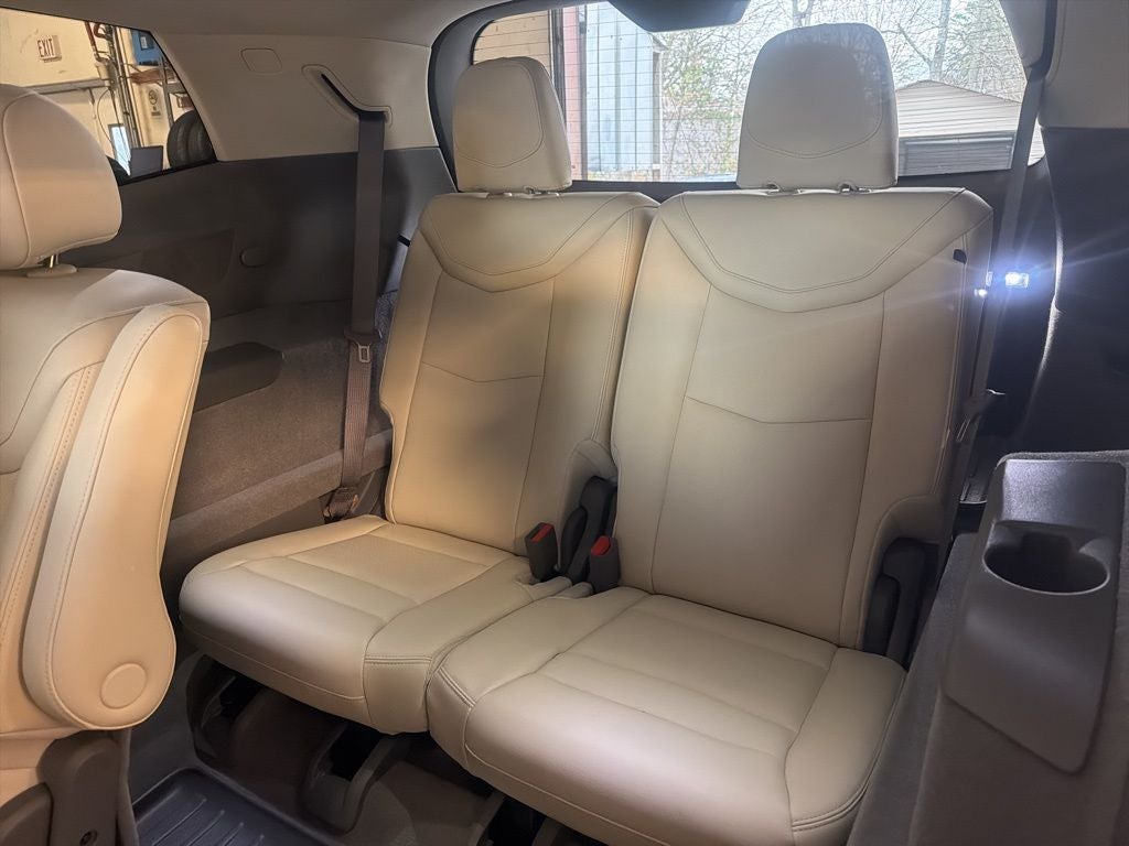 2025 Cadillac XT6 FWD Premium Luxury