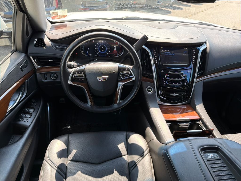 2019 Cadillac Escalade Luxury
