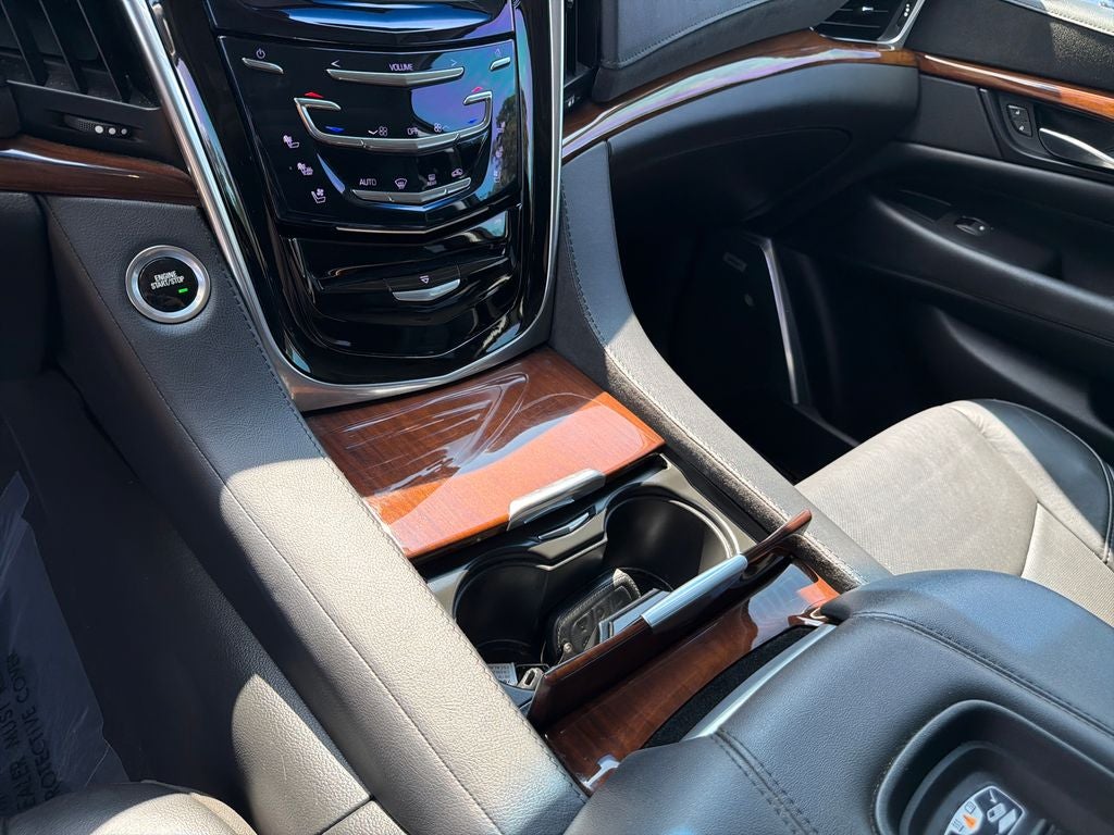 2019 Cadillac Escalade Luxury