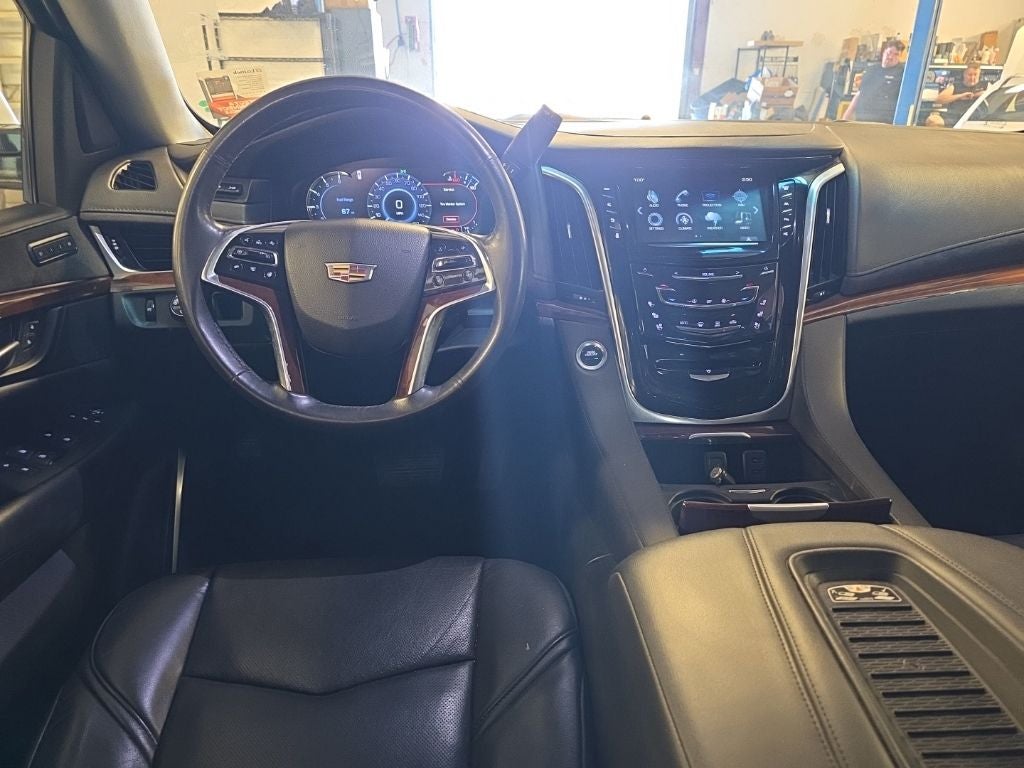 2019 Cadillac Escalade Luxury
