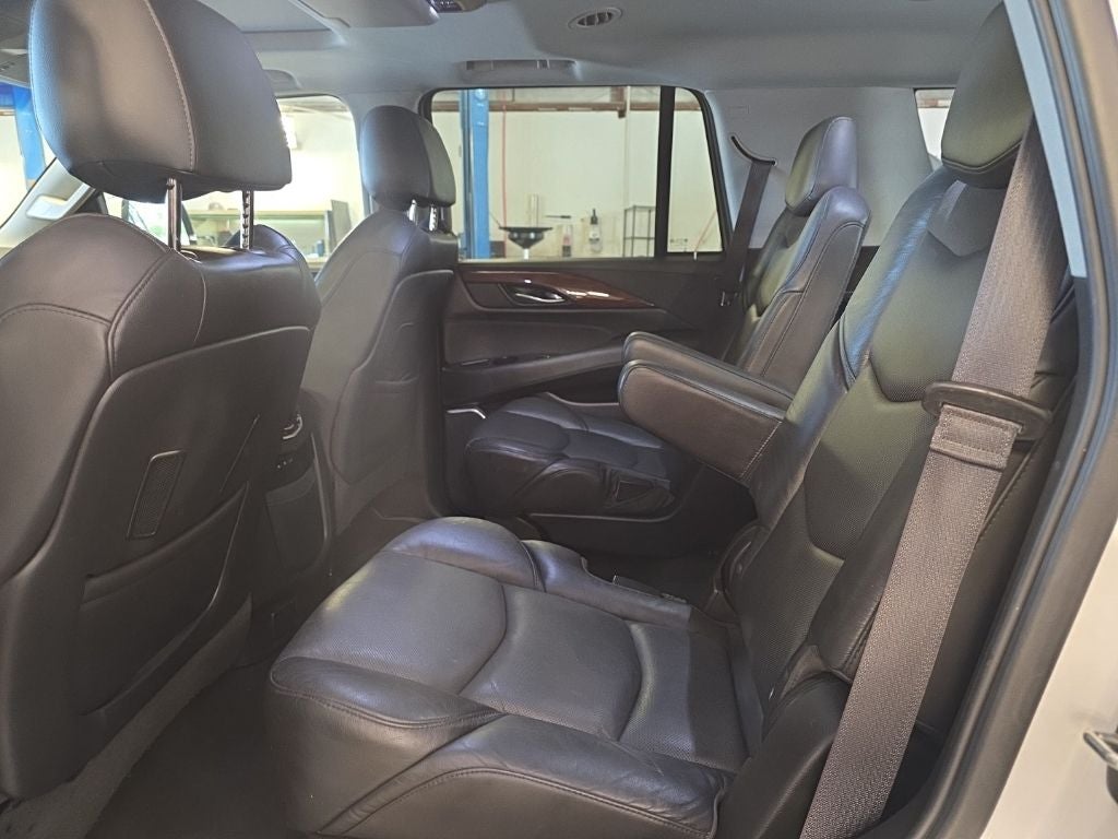 2019 Cadillac Escalade Luxury
