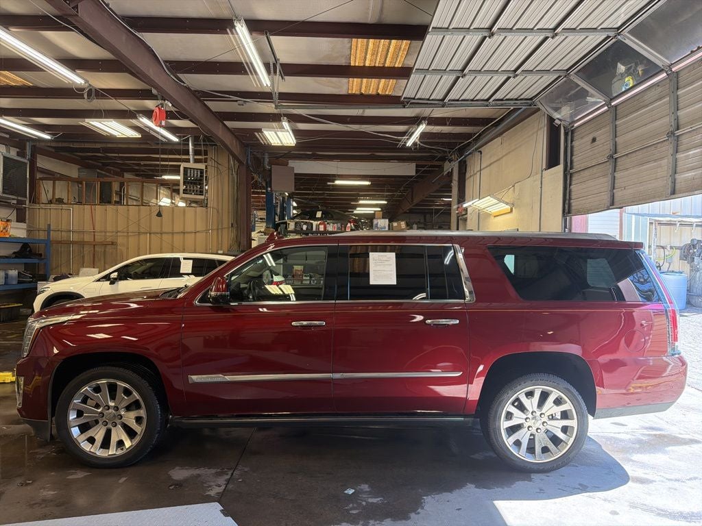 2018 Cadillac Escalade ESV Premium Luxury