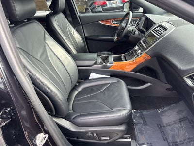 2019 Lincoln Nautilus Reserve