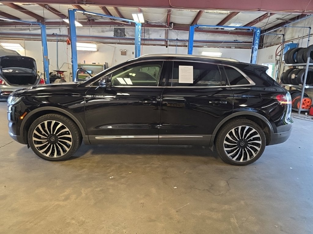 2021 Lincoln Nautilus Black Label