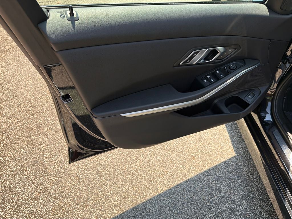 2023 BMW 3 Series 330i