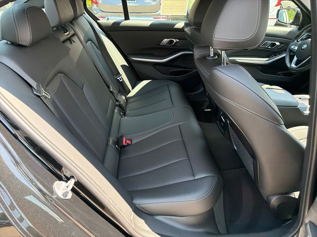 2023 BMW 3 Series 330i