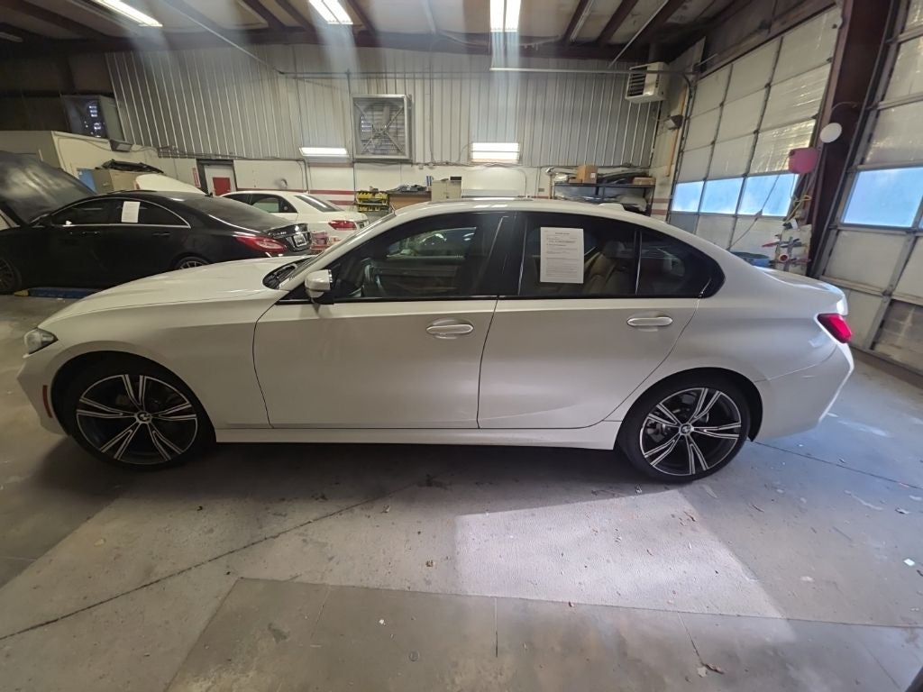 2023 BMW 3 Series 330i