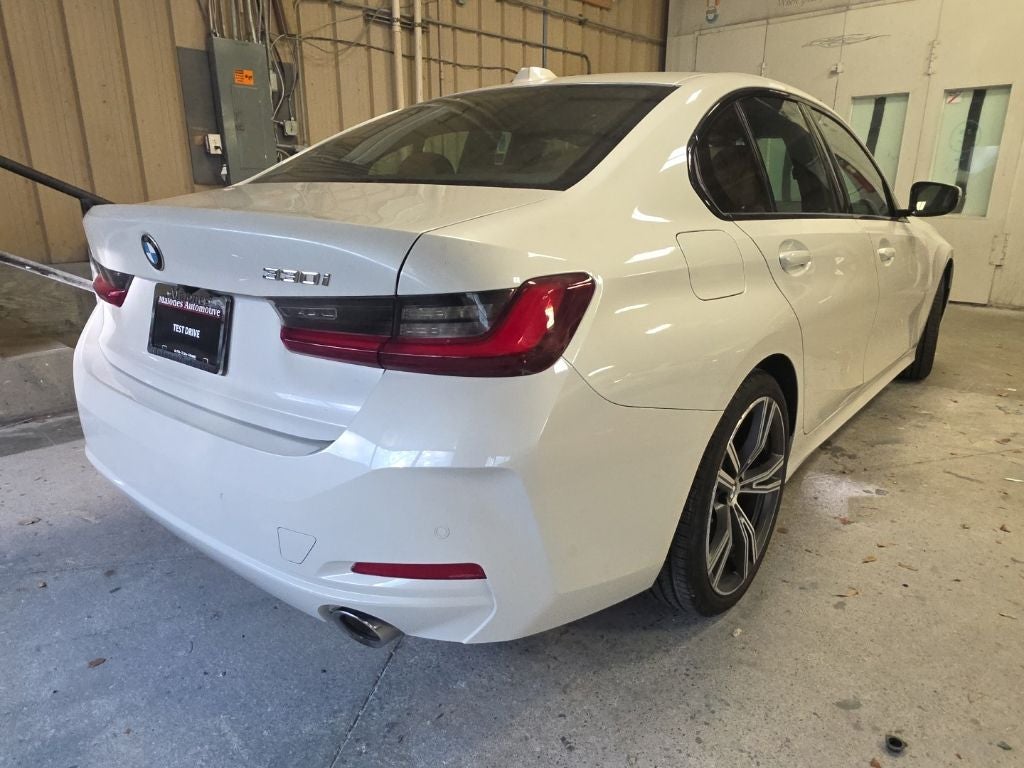 2023 BMW 3 Series 330i