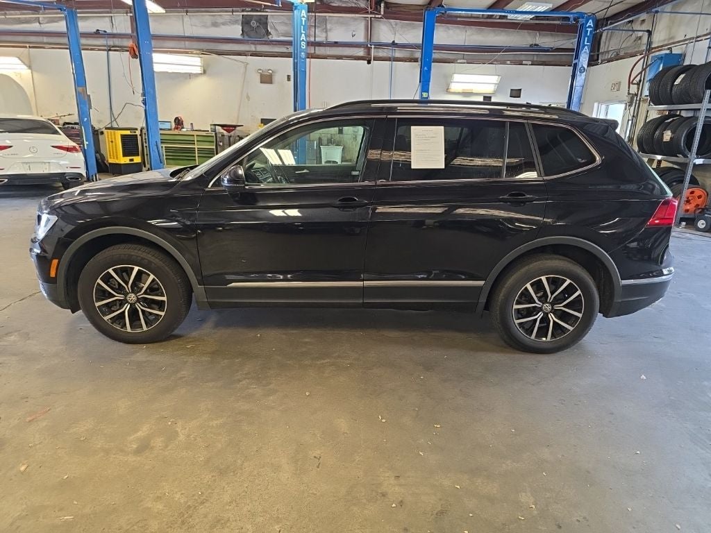 2021 Volkswagen Tiguan SE R-Line Black