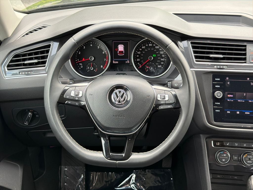 2021 Volkswagen Tiguan SE R-Line Black