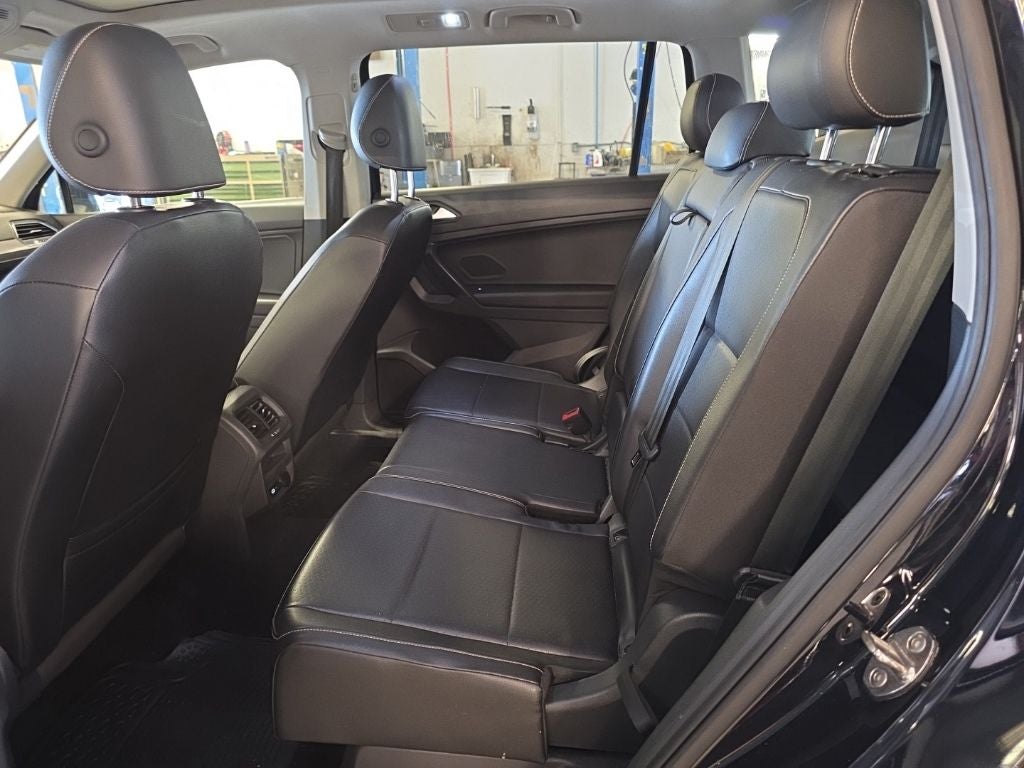 2021 Volkswagen Tiguan SE R-Line Black