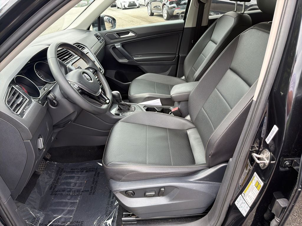 2021 Volkswagen Tiguan SE R-Line Black