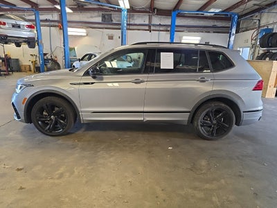 2023 Volkswagen Tiguan 2.0T SE R-Line Black SE 19
