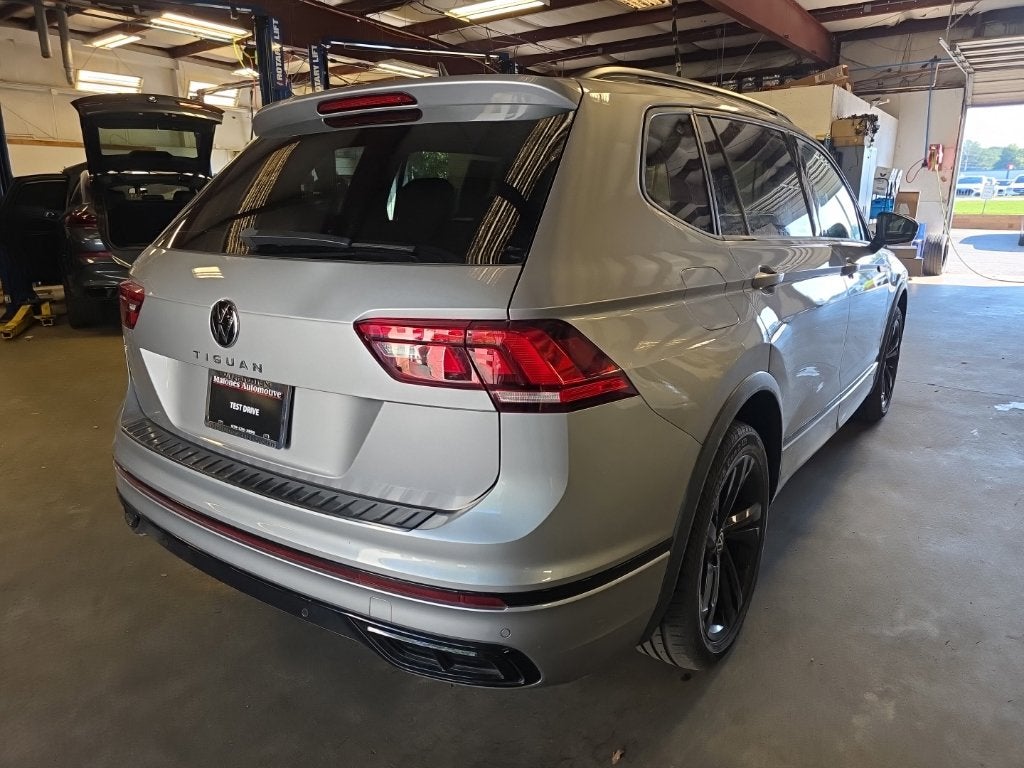 2023 Volkswagen Tiguan 2.0T SE R-Line Black SE 19