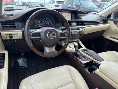 2016 Lexus ES 4dr Sdn
