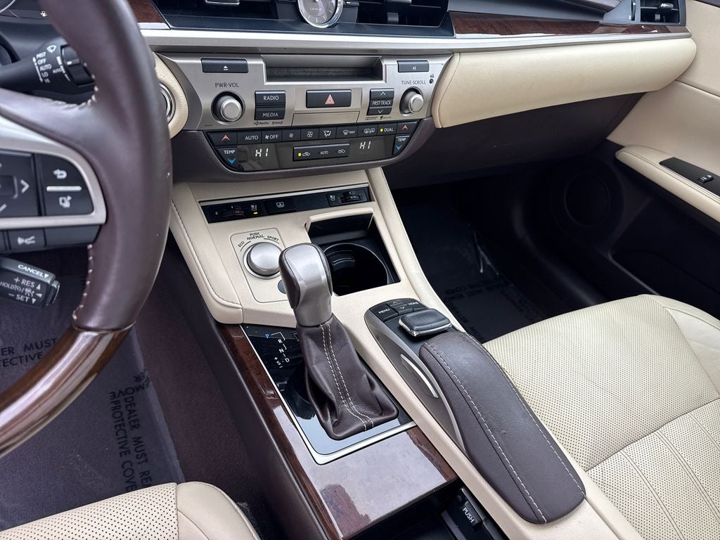 2016 Lexus ES 4dr Sdn