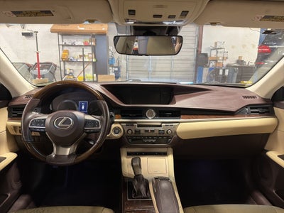 2016 Lexus ES 4dr Sdn