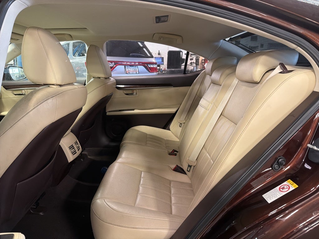 2016 Lexus ES 4dr Sdn