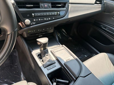 2022 Lexus ES ES 350 Ultra Luxury