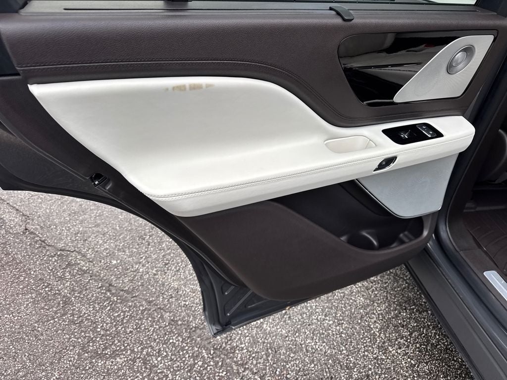 2021 Lincoln Aviator Black Label