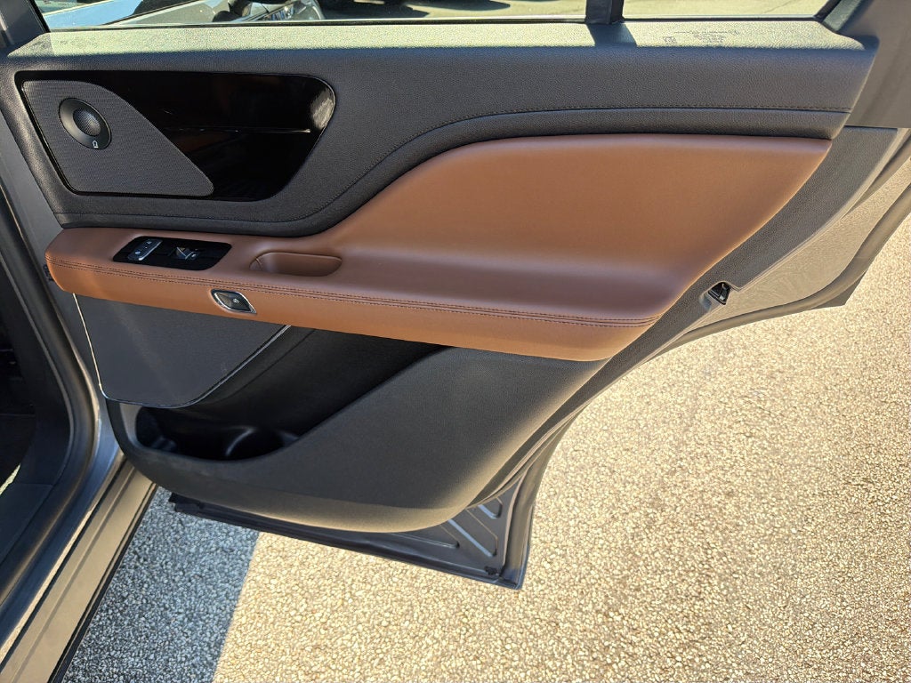 2022 Lincoln Aviator Plug-In Hybrid Grand Touring SE 21 TH VS BS