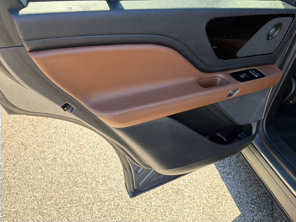 2022 Lincoln Aviator Plug-In Hybrid Grand Touring SE 21 TH VS BS