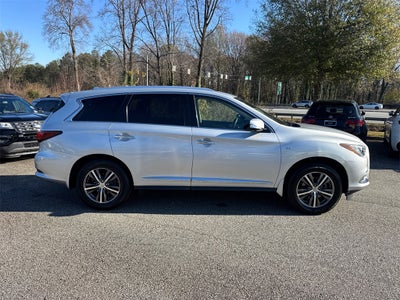 2019 INFINITI QX60 LUXE