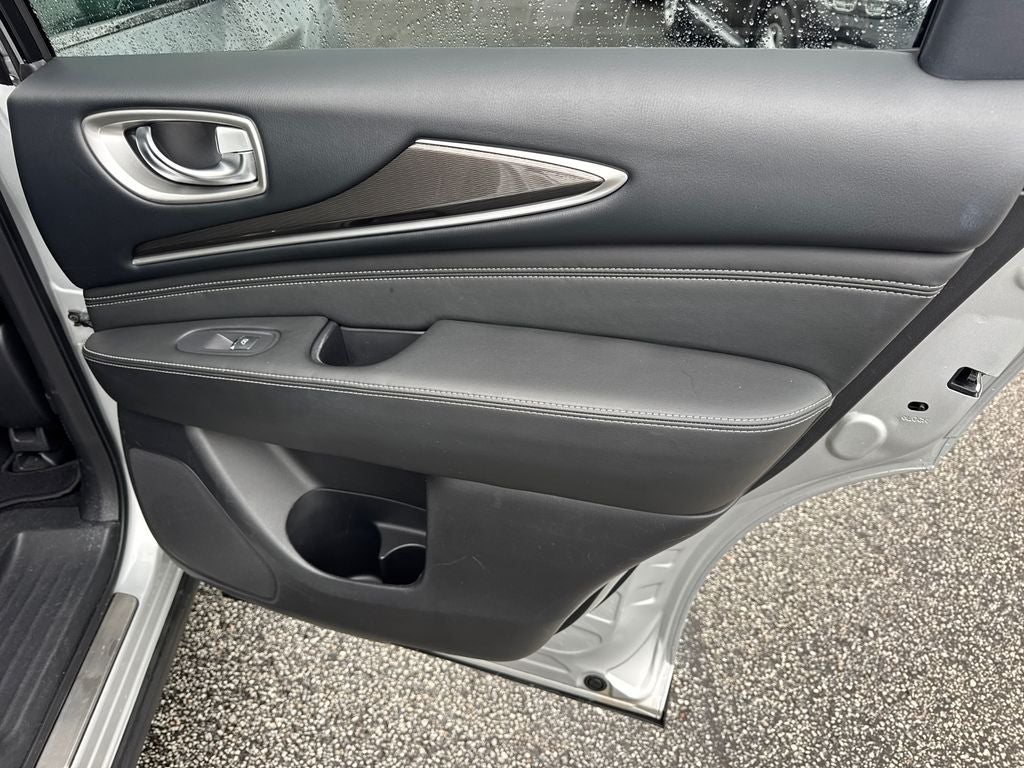 2019 INFINITI QX60 LUXE