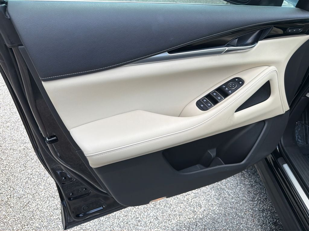 2023 INFINITI QX60 PURE