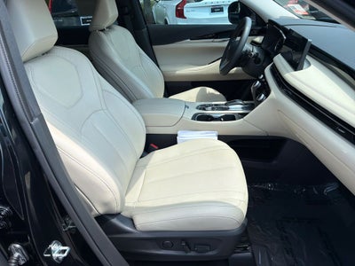 2023 INFINITI QX60 PURE