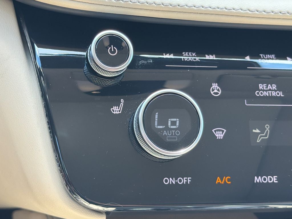 2023 INFINITI QX60 PURE