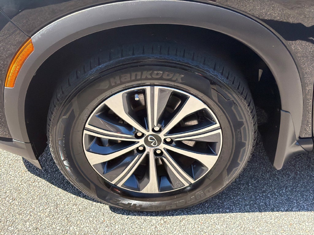 2023 INFINITI QX60 PURE SE 18 BS