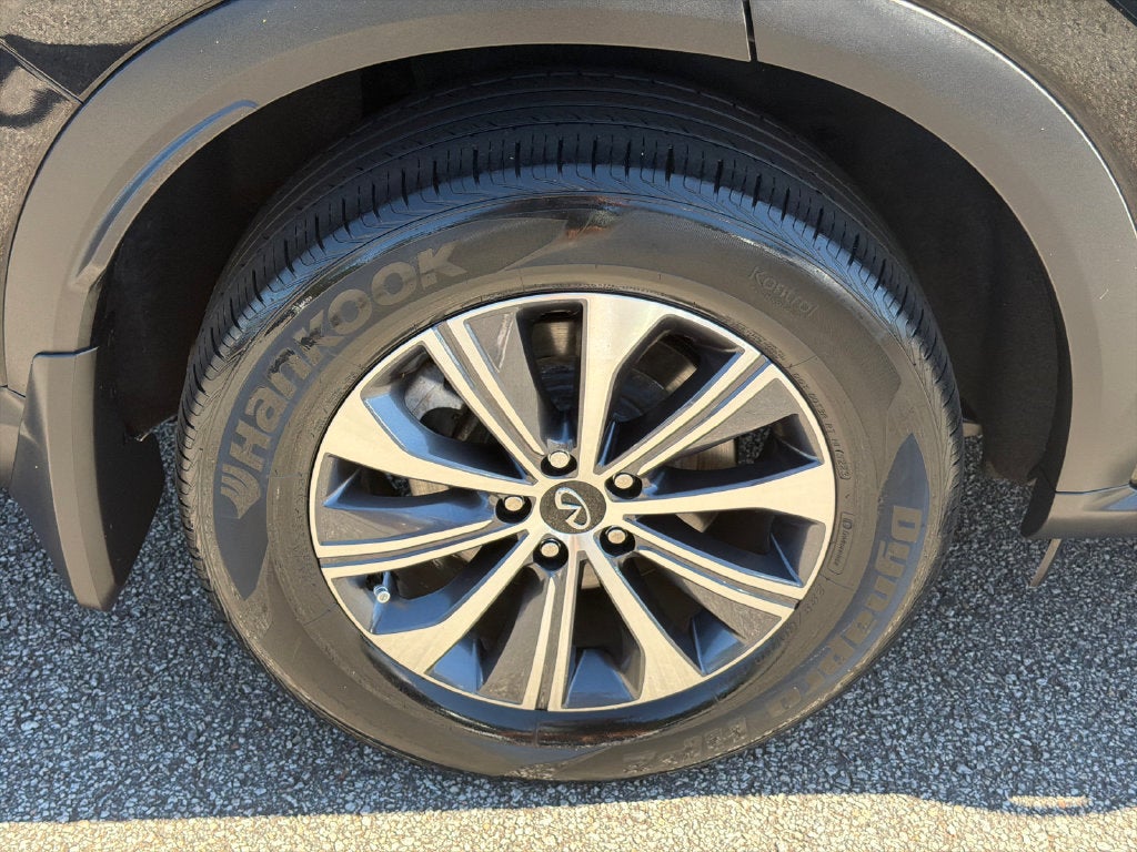 2023 INFINITI QX60 PURE SE 18 BS