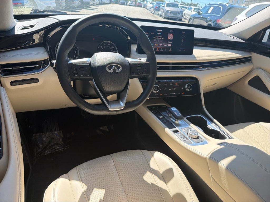 2023 INFINITI QX60 PURE SE 18 BS