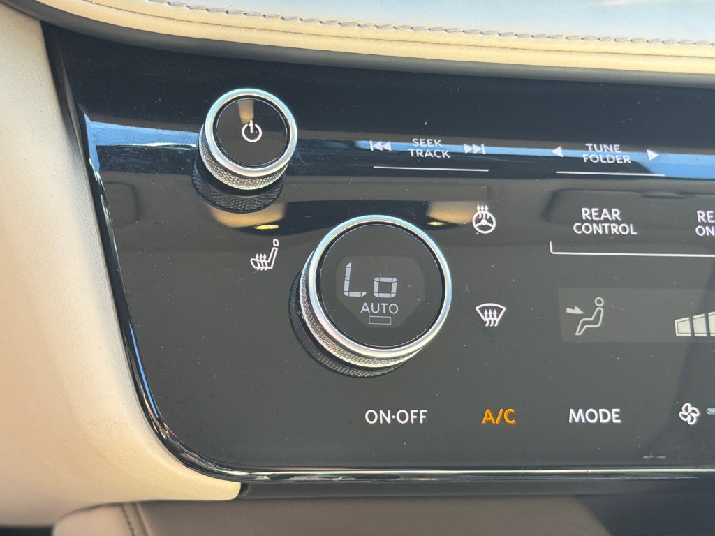 2023 INFINITI QX60 PURE SE 18 BS