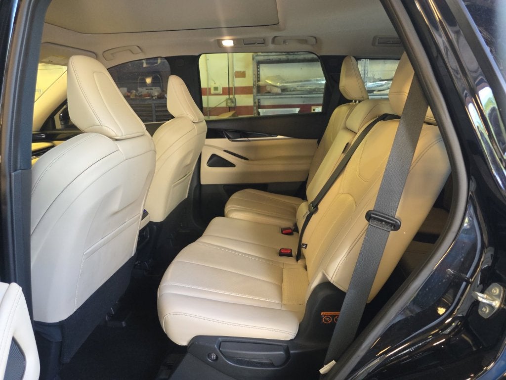2023 INFINITI QX60 PURE
