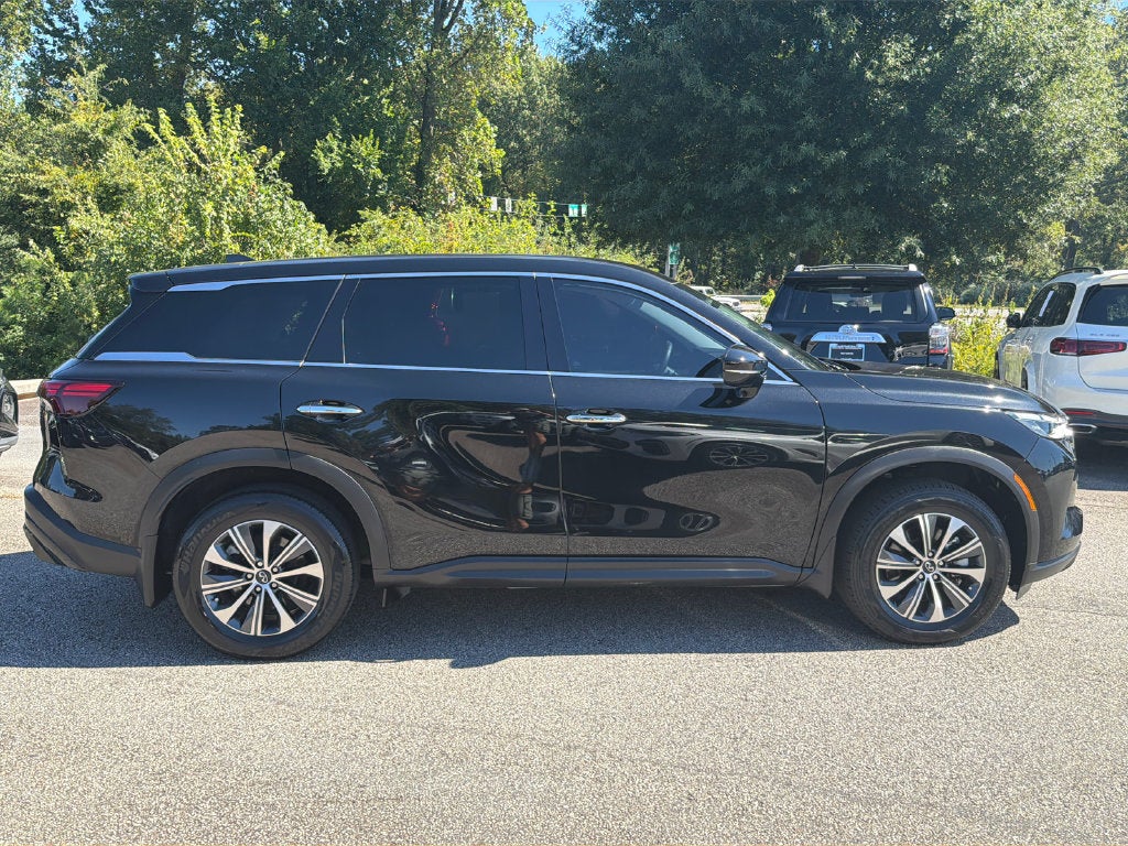 2023 INFINITI QX60 PURE SE 18 BS