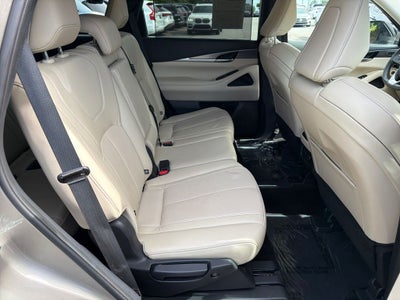2023 INFINITI QX60 LUXE