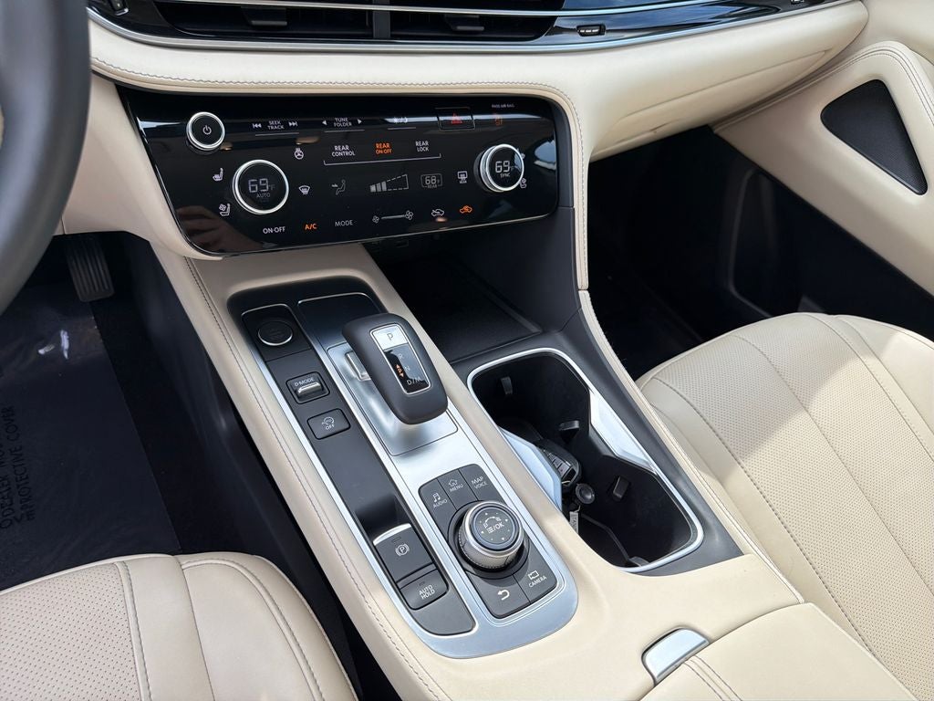 2023 INFINITI QX60 LUXE