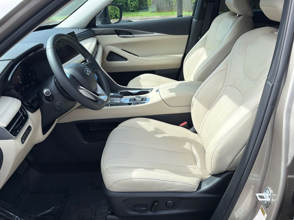2023 INFINITI QX60 LUXE