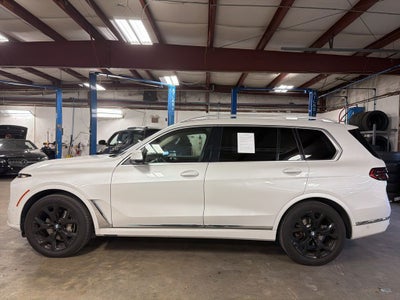 2023 BMW X7 xDrive40i