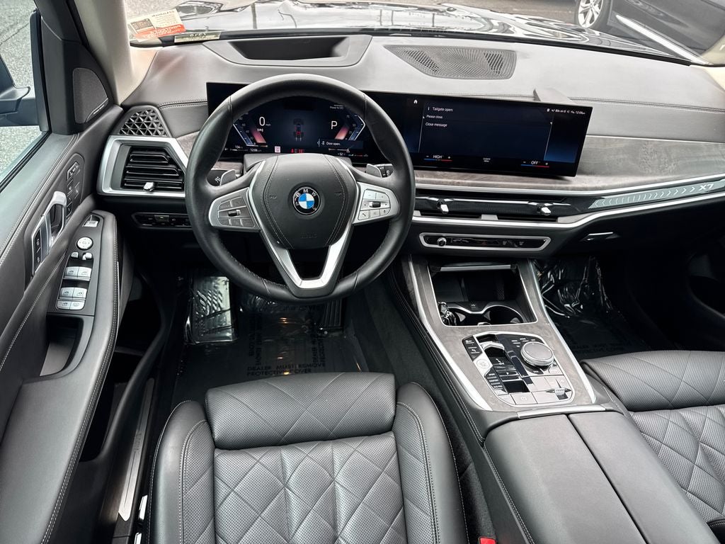2023 BMW X7 xDrive40i