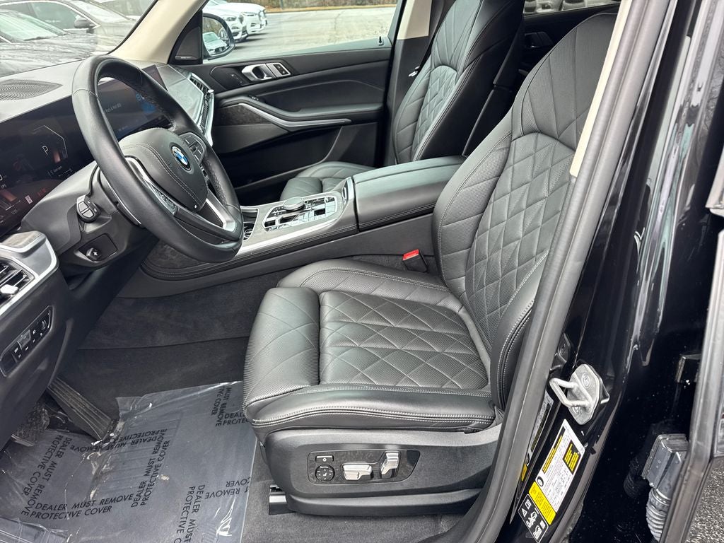 2023 BMW X7 xDrive40i