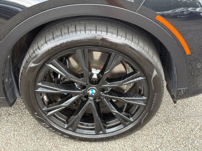 2022 BMW X7 M50i