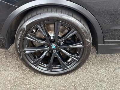 2022 BMW X7 M50i