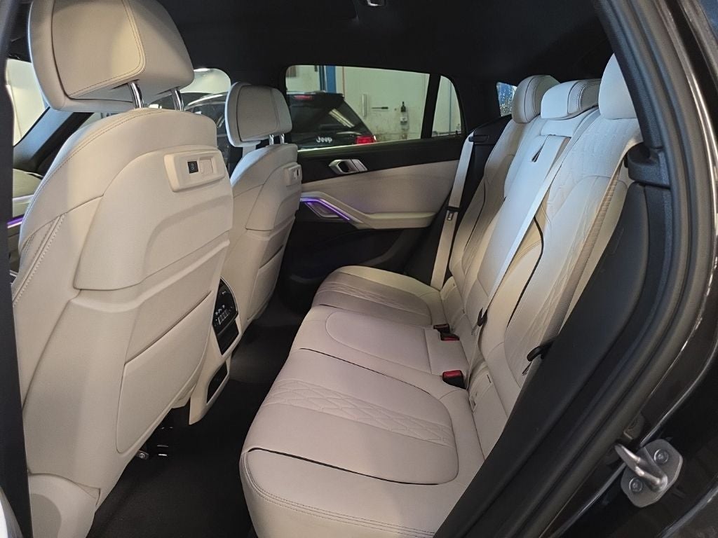 2023 BMW X6 xDrive40i